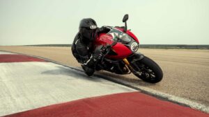 Triumph Speed Triple 1200 Rr