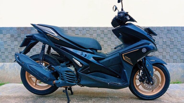 Yamaha Aerox 155: A premium scooter with a powerful design and excellent performance