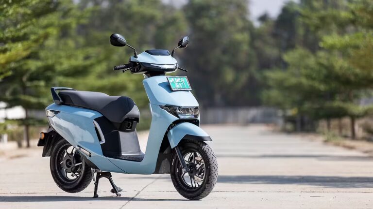 Hero Splendor and Honda Activa Get Cheaper After GST Cut, Savings Up to ₹7,900