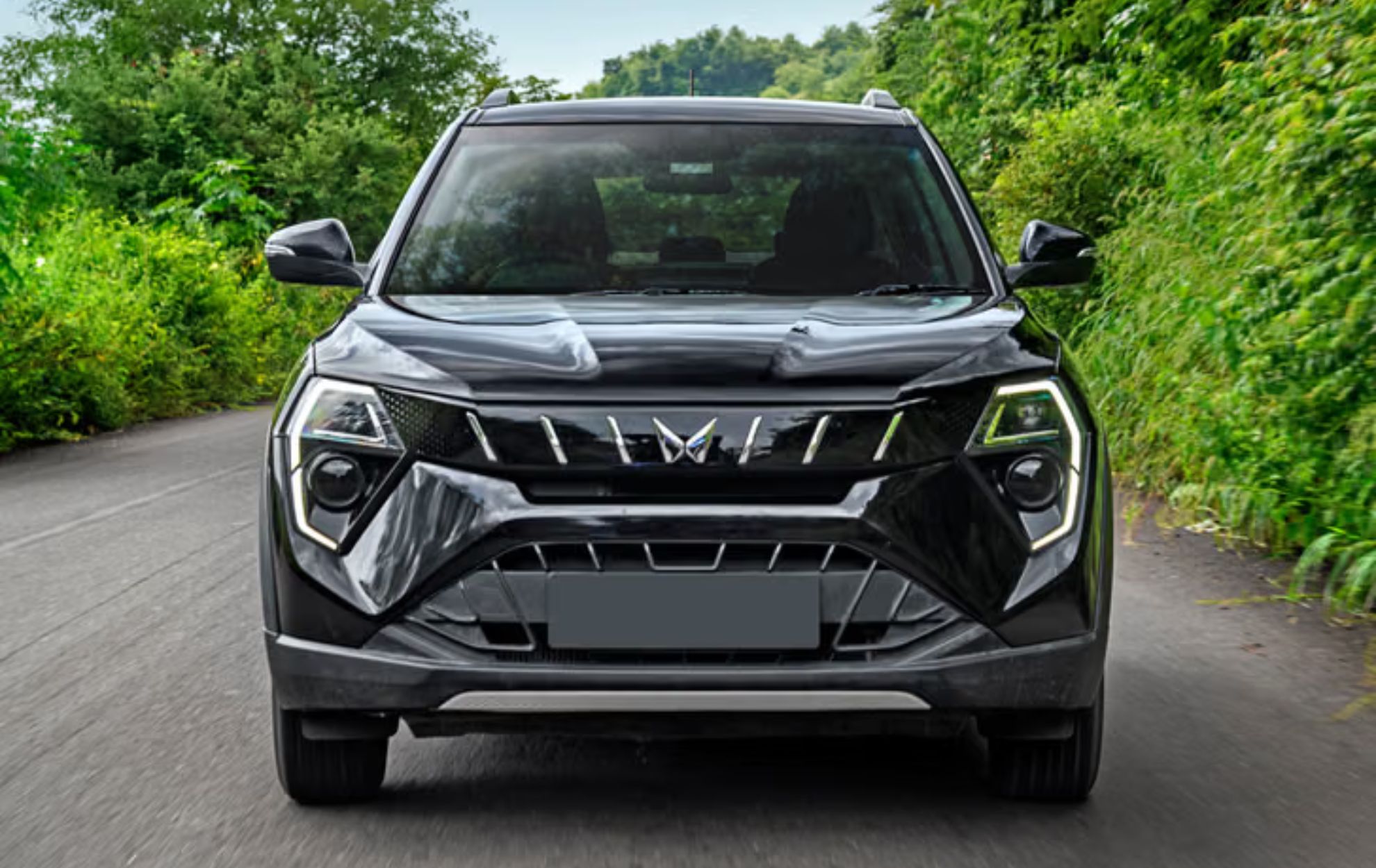 Mahindra XUV 3XO: Complete information...