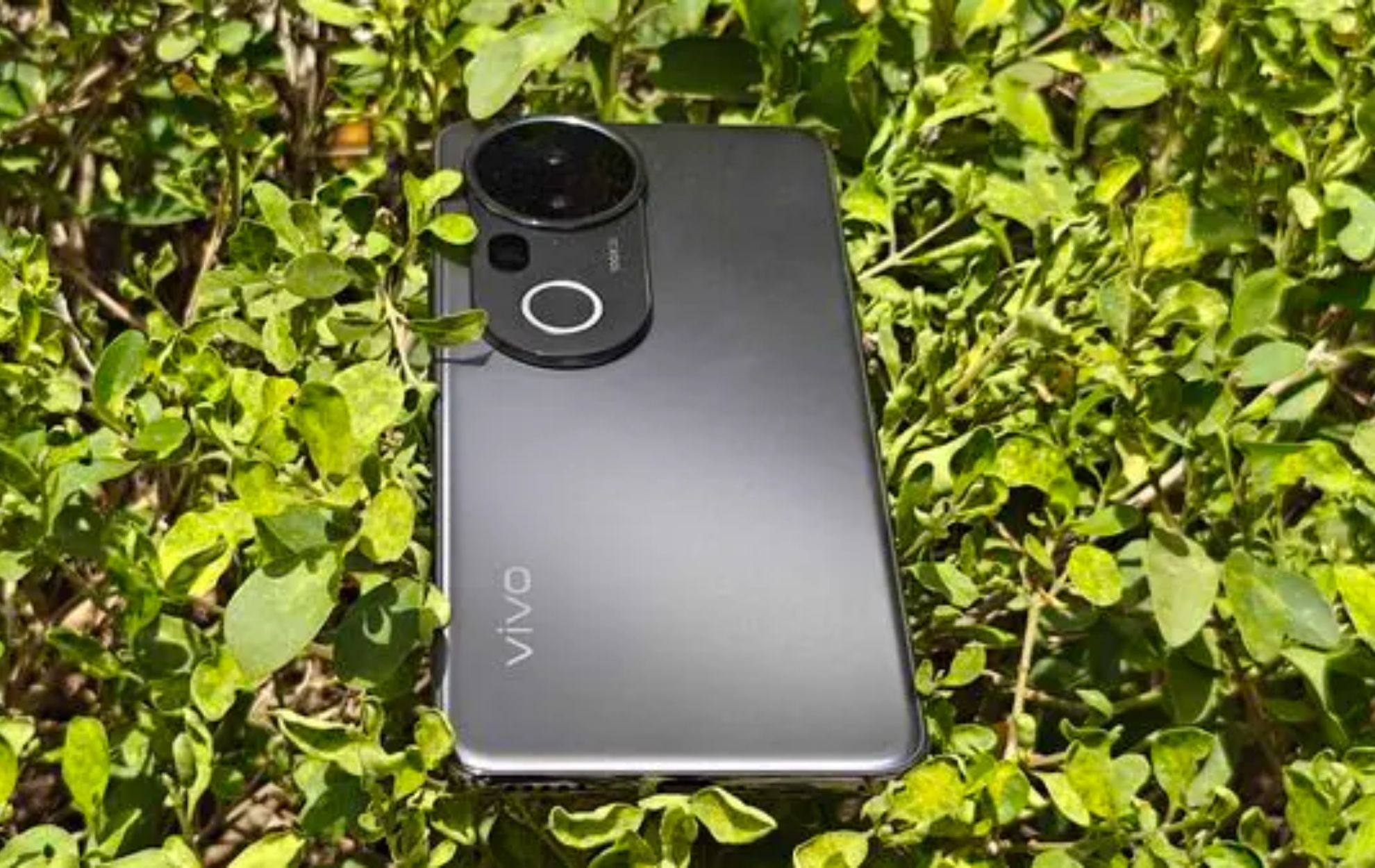 Vivo T4 Ultra: luxurious camera...