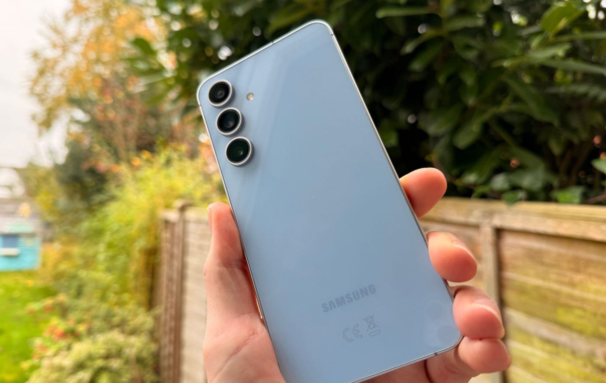 Samsung Galaxy S24 FE: Tremendous...