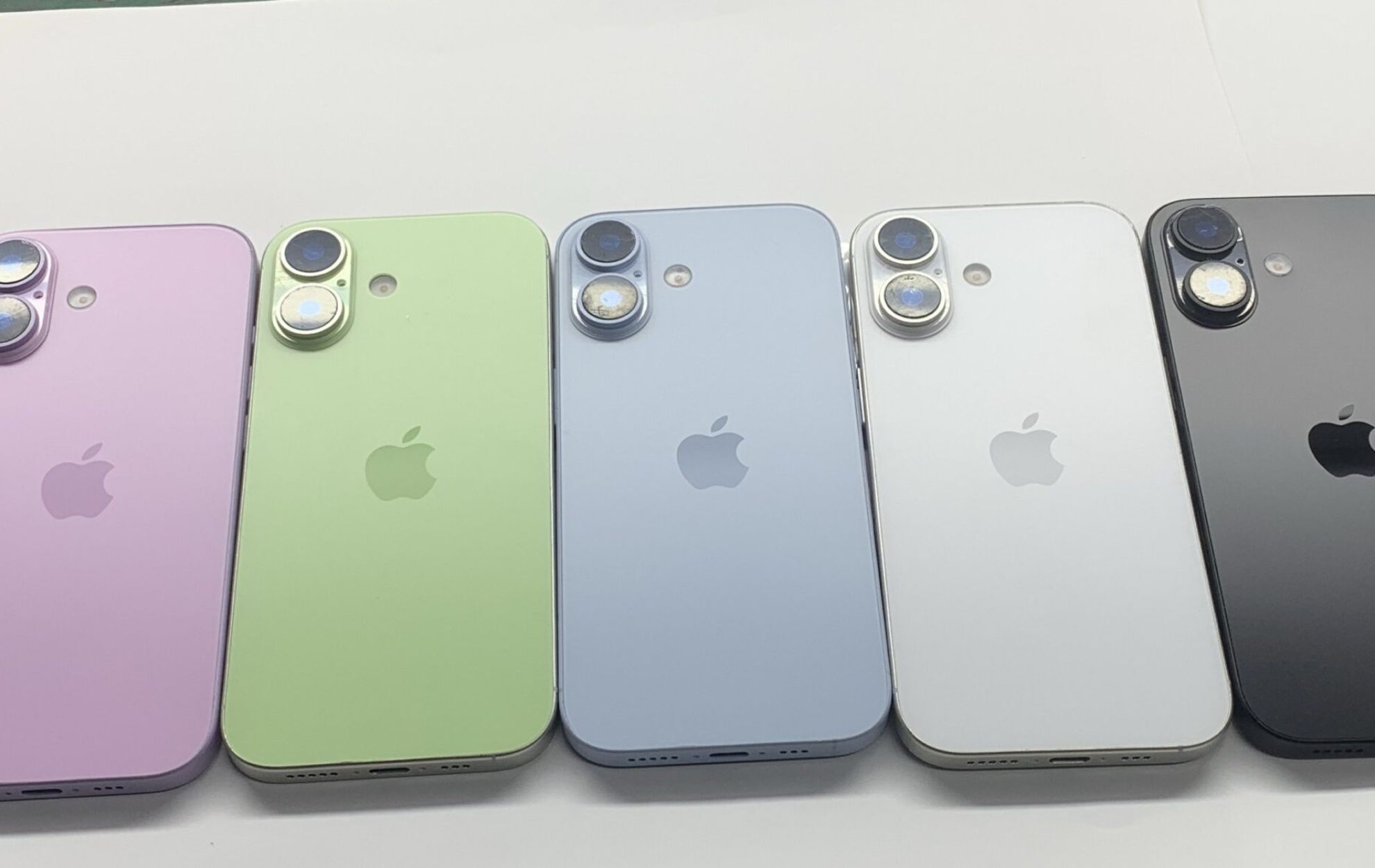 Xiaomi 17 vs iPhone 17:...