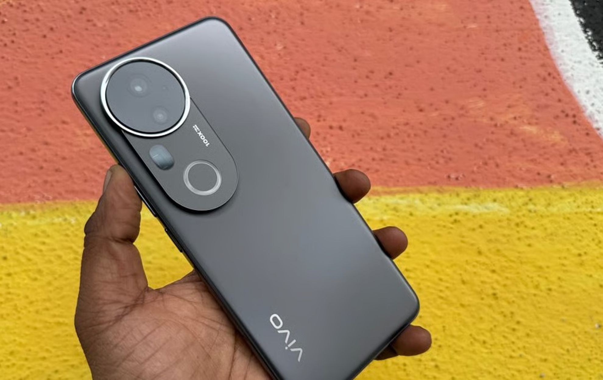 Vivo T4 Ultra: luxurious camera...