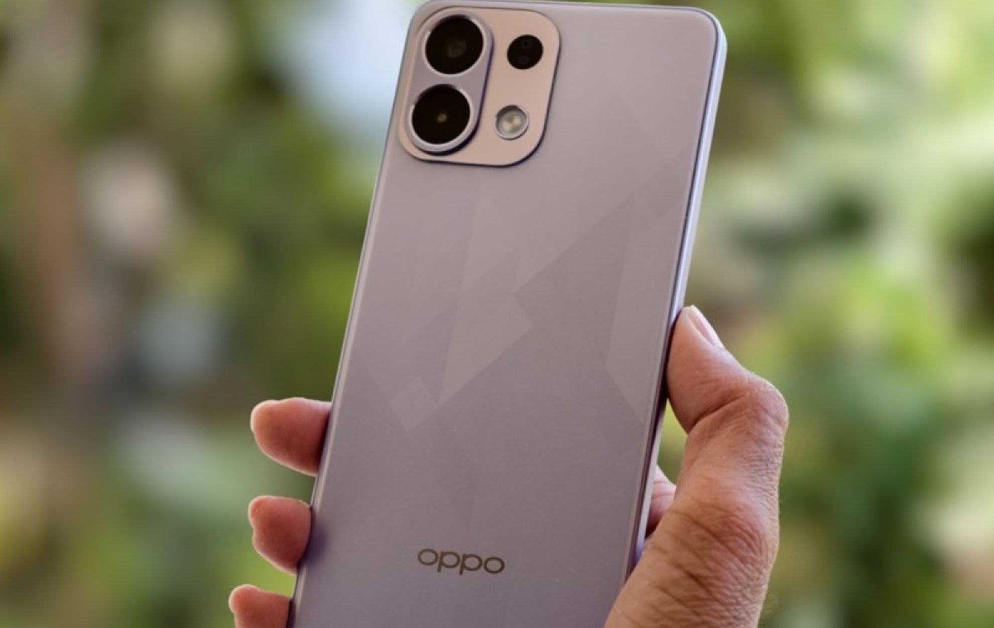 Oppo K13: A Fantastic Smartphone...