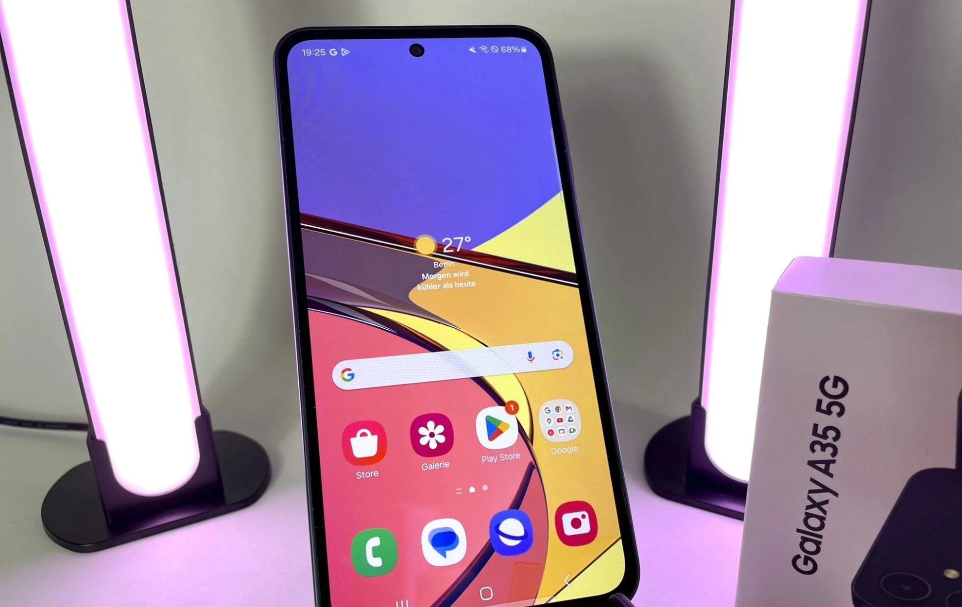 Samsung Galaxy A35: Smartphone with...