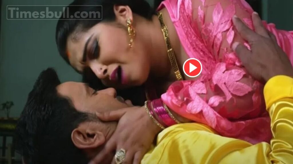 Aamrapali Dubey romance 2