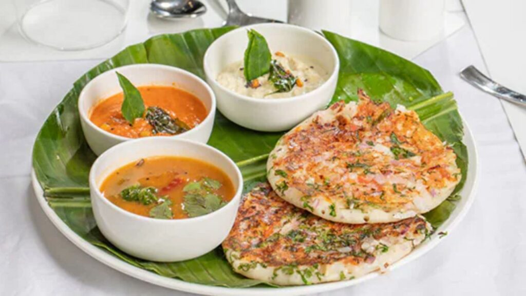 Aloo Lauki Uttapam: How To Make Healthy & Delicious South Indian Recipes For Breakfast