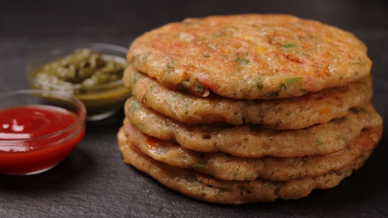 Aloo Lauki Uttapam