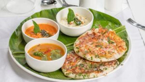 Aloo Lauki Uttapam: How To Make Healthy & Delicious South Indian Recipes For Breakfast