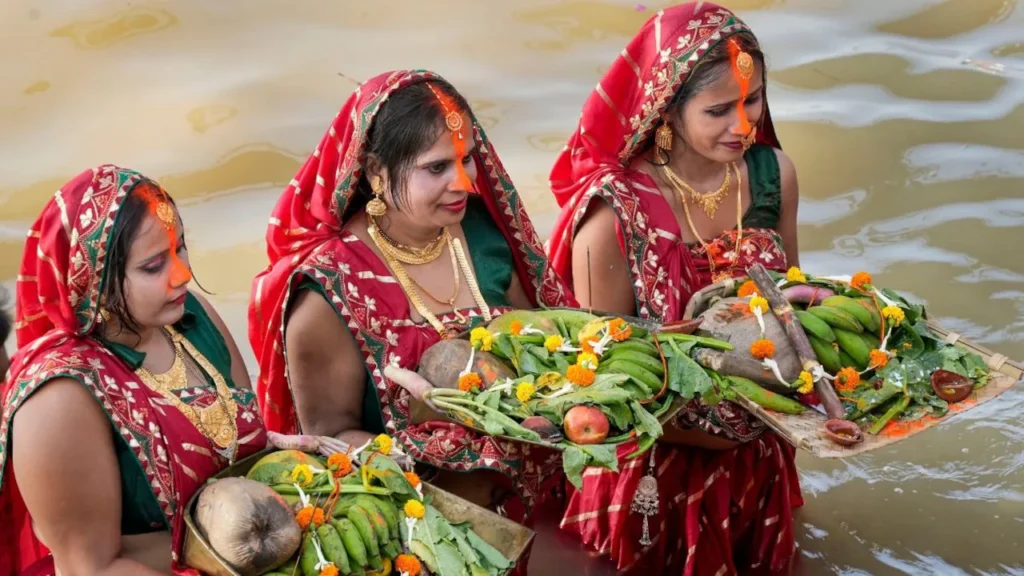 Chhath Puja 2025 – Spiritual Significance, Traditions And Soulful Folk Songs