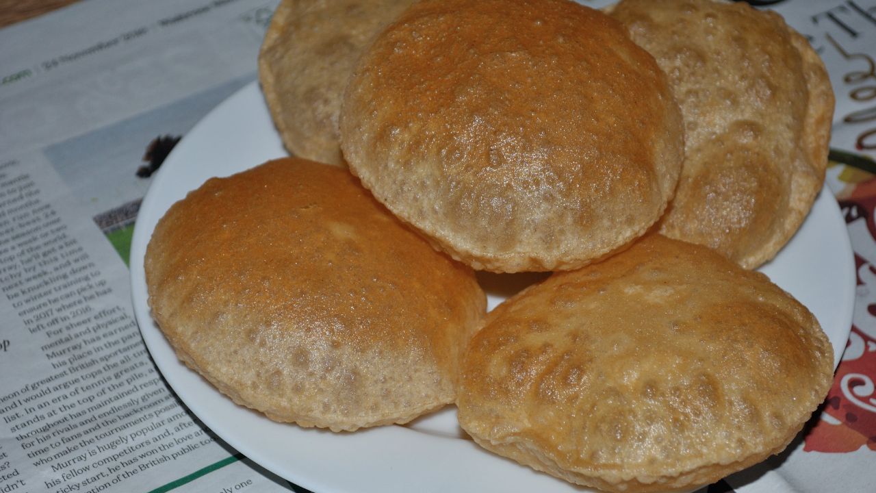 Chhath Puja Special Puri Recipe