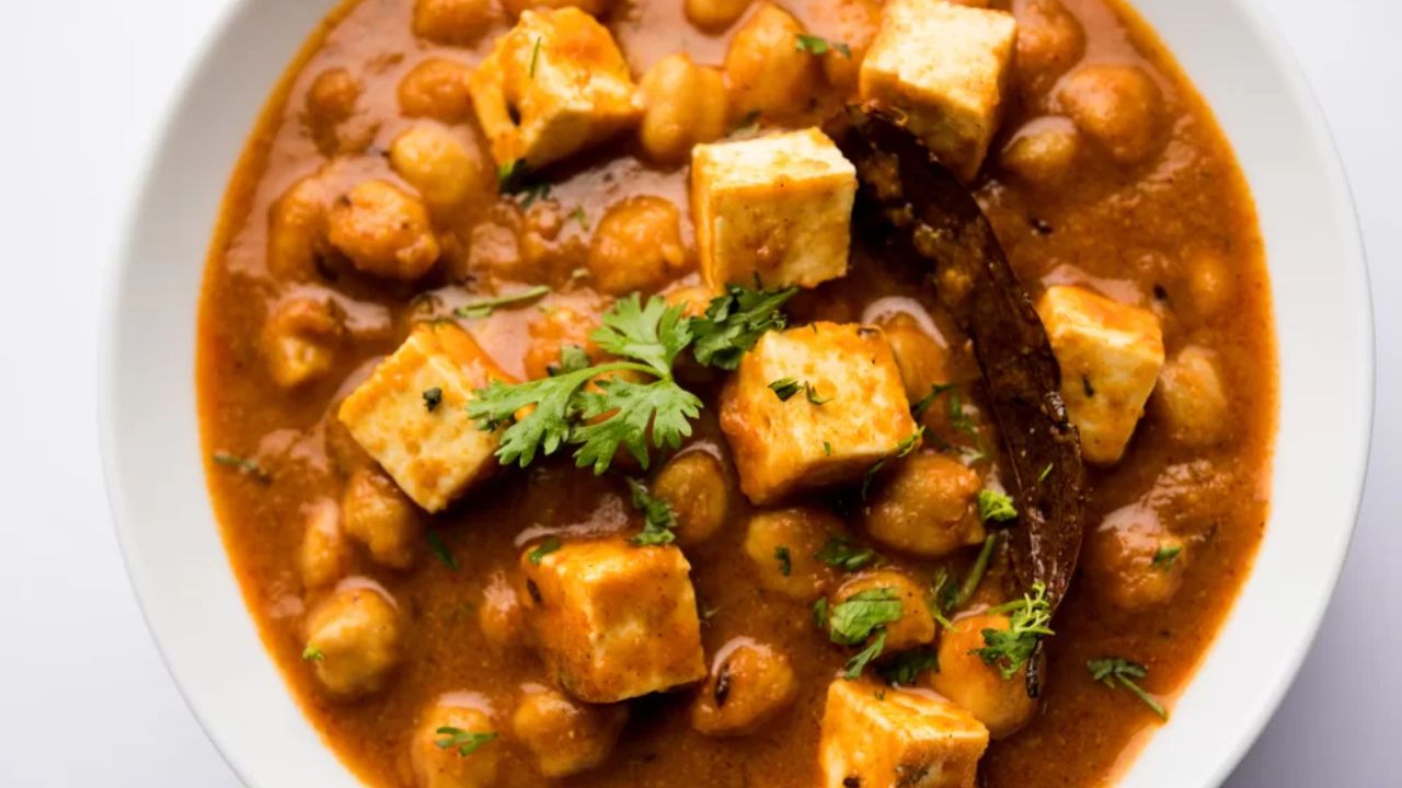Chole Paneer Recipe