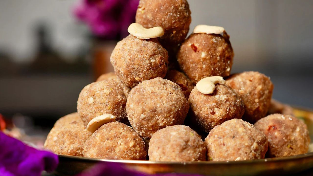 Gond Laddu Recipe