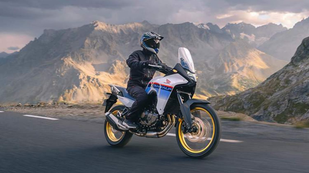Honda Transalp XL750 2025: A...