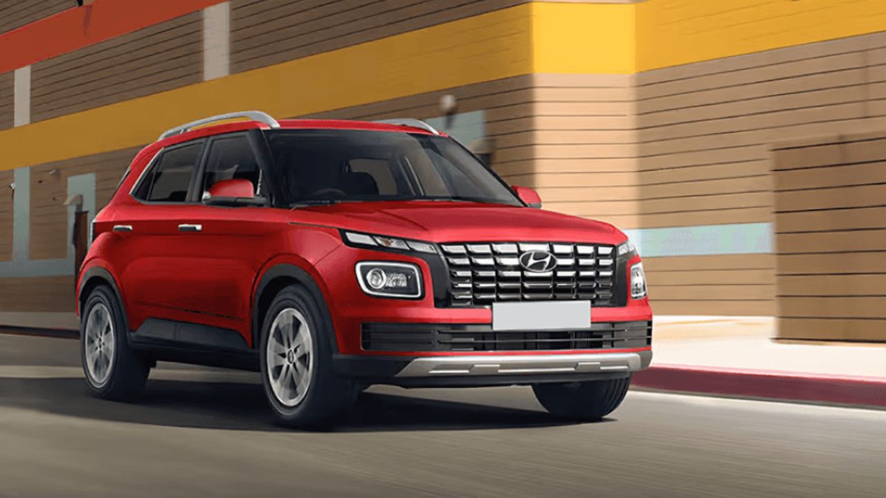 Hyundai Venue Has Become the First Choice of the Middle Class, Know Its  Features and Mileage - Times Bull