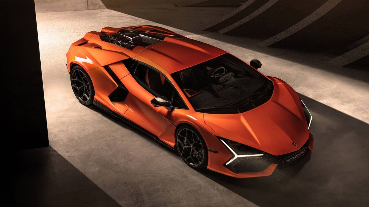 Lamborghini Revuelto: 1015 HP