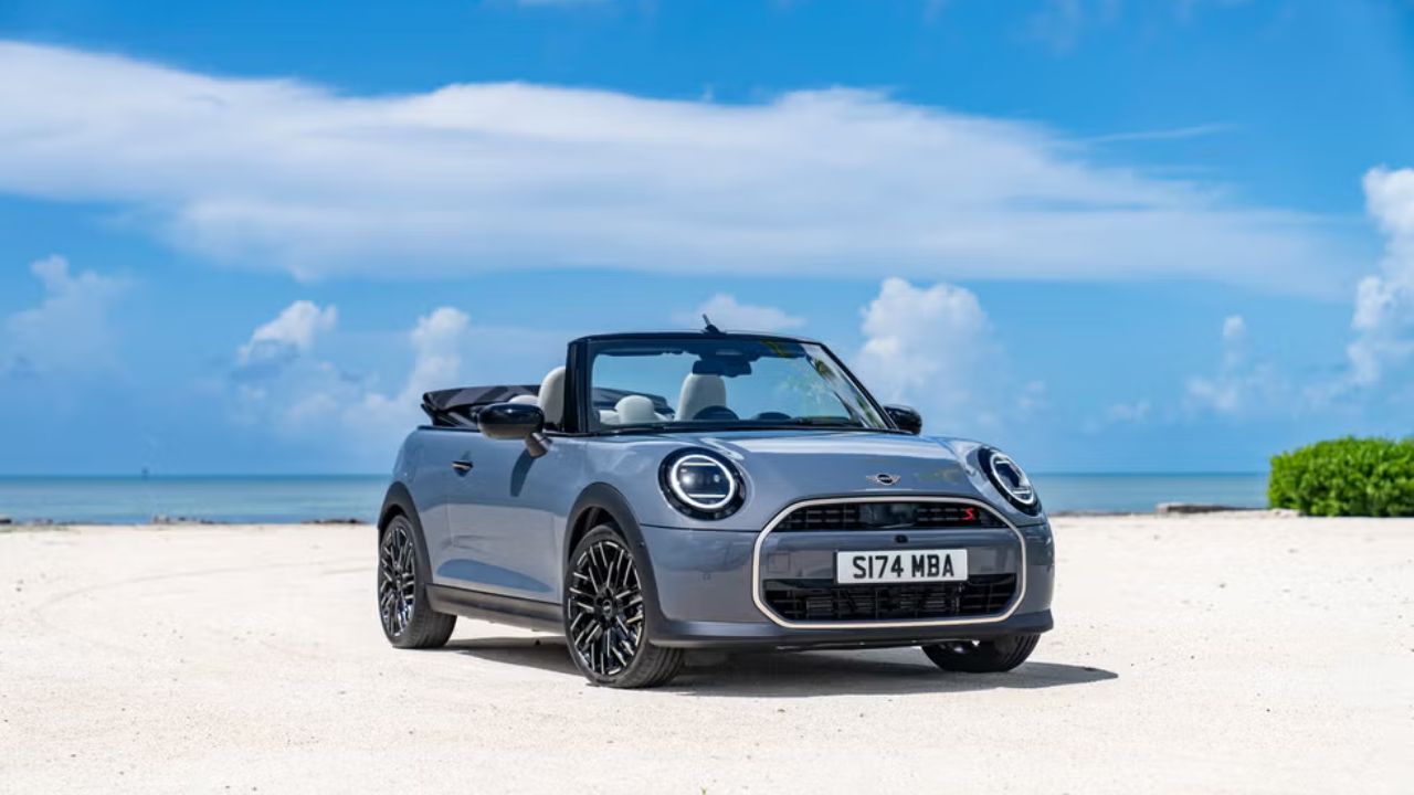 MINI Convertible 2025: New styling,...