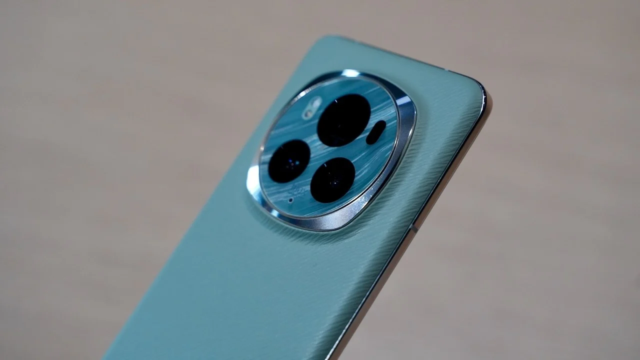 MWC 2025 Highlights : Foldable...