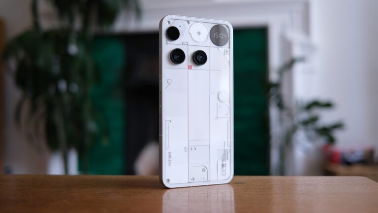Nothing Phone (3) Review – Transparent Design, 120Hz AMOLED And Dolby Atmos Sound