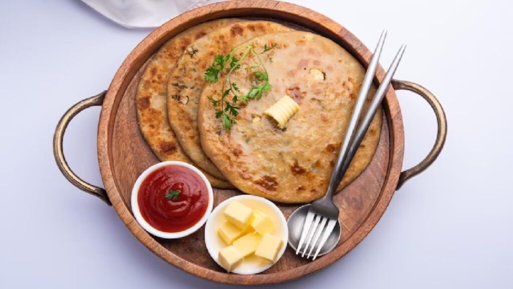 Pyaz Ka Paratha Recipe: Prepare This Delicious Recipe Using This Method During The Cold Season