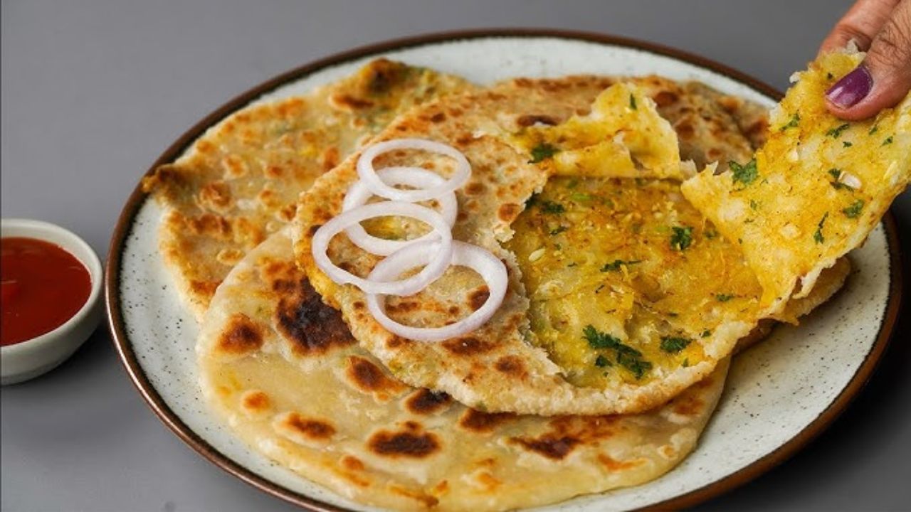 Pyaz Ka Paratha Recipe