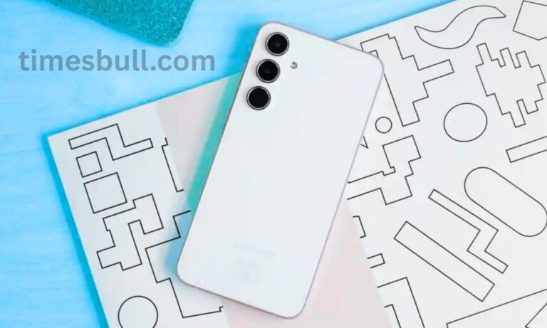 Samsung Galaxy A55 5G Goes on Amazon Sale 2025 For Rs 23,999 Best Option for Samsung Lovers