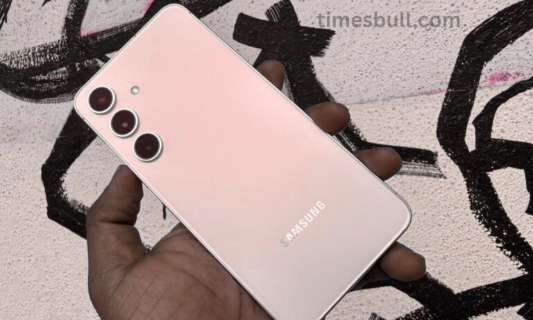 Big Festive Dhamaka Sale: Samsung Galaxy S24 Up to 46% Off, With Impressive Offers