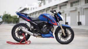 TVS Apache RTR 200 4V: A Sports Bike with Powerful Styling and Excellent Performance