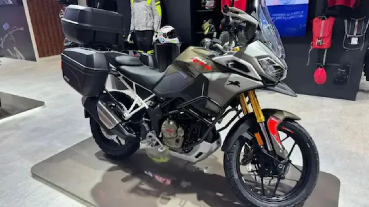 TVS Apache RTX 300