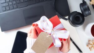 Tech-Savvy Festive Gifting : Earbuds and Smartwatches for Diwali 2025