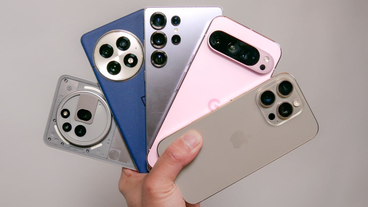 Top 5 Must-Have Mobile Accessories In 2025