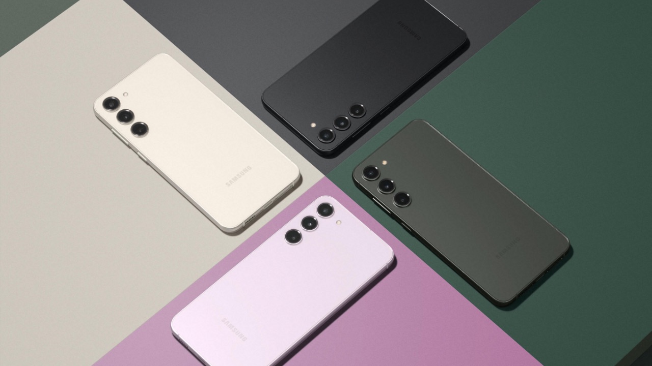 Top Colourful Smartphones : Brighten...