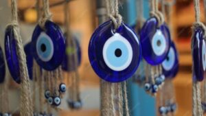 Vastu Tips: Signs Your Home Is Under Evil Eye