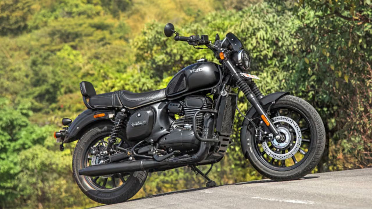 Yezdi Roadster: Strong Performance, Classic...