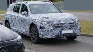 2026 Mercedes GLA: New Electric Compact SUV Spotted Testing – 700km Range and Dual-Motor Power Expected