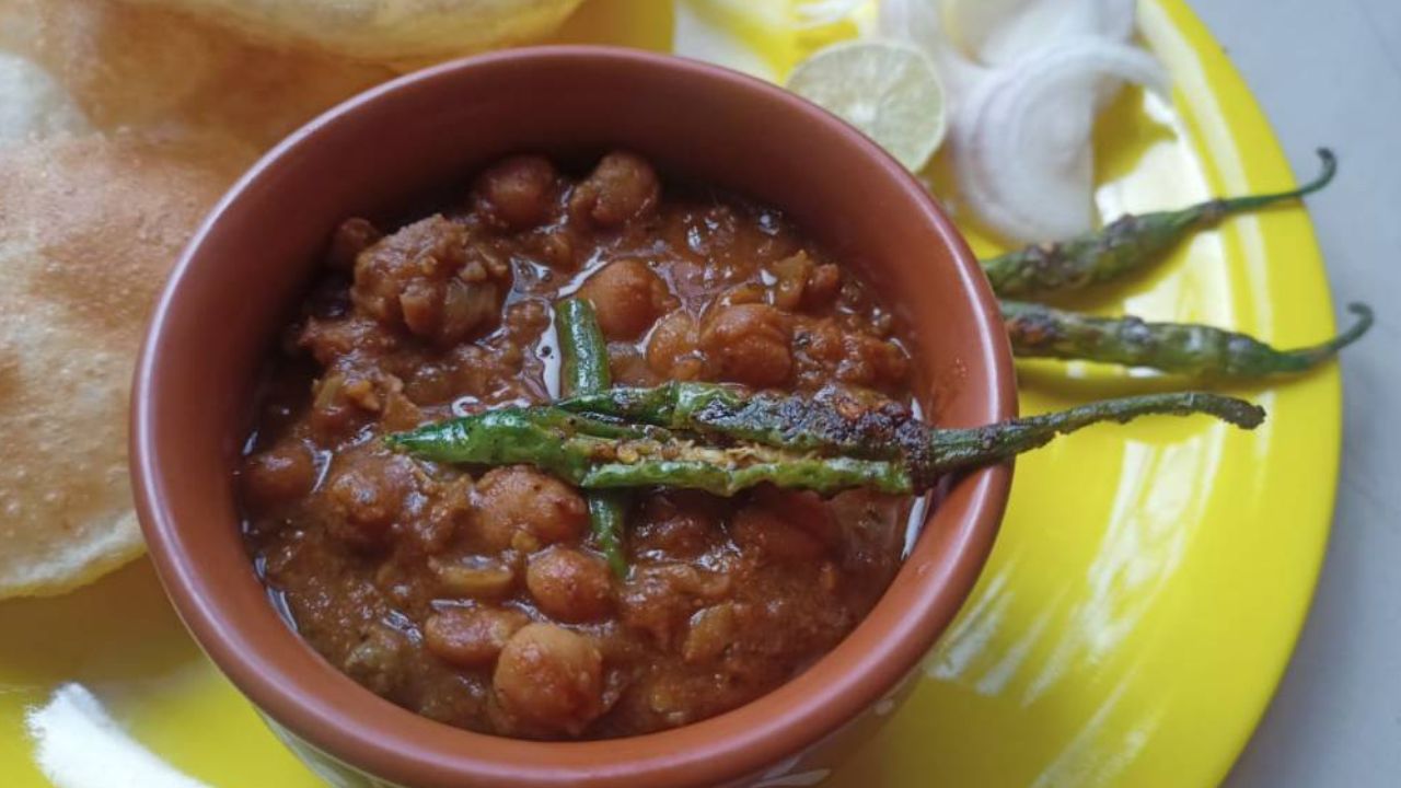 Amritsari Chole Recipe