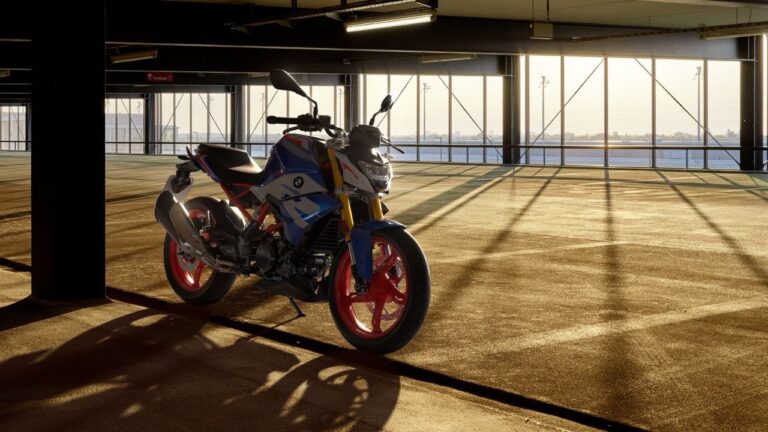 BMW G 310 RR – 312cc Engine Delivers Sporty Performance and Premium Riding Experience