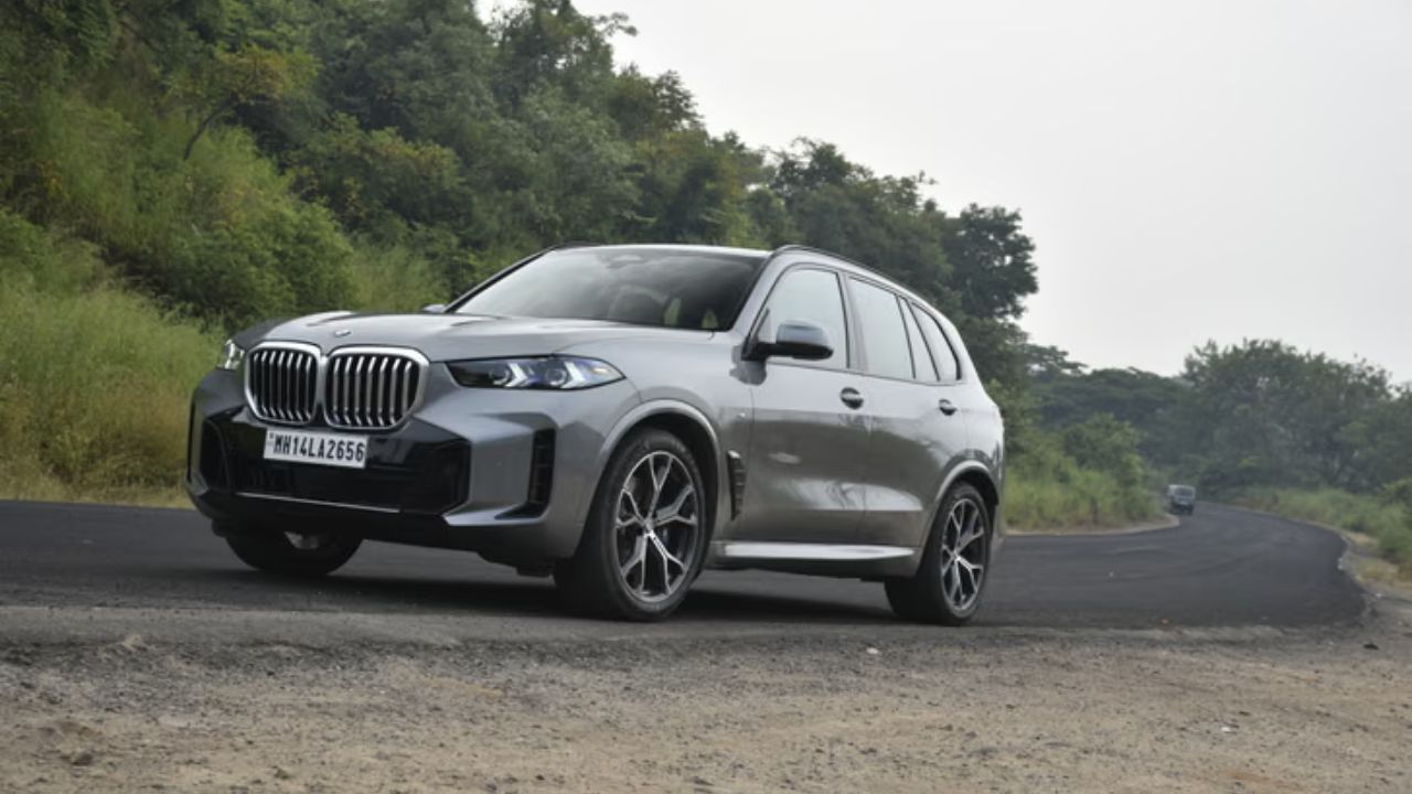 BMW X5: Features Luxurious