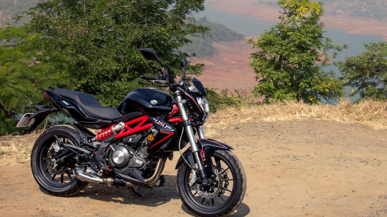 Benelli TNT 300 – 300cc...