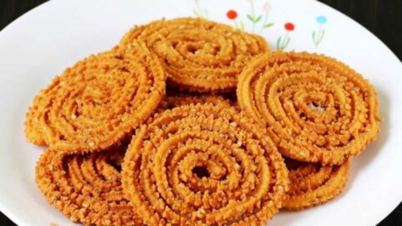 Besan Chakli Recipe