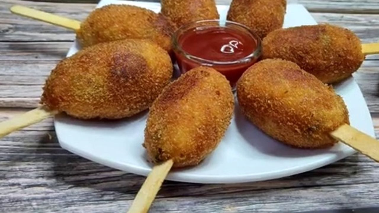 Cheesy Veg Lollipops