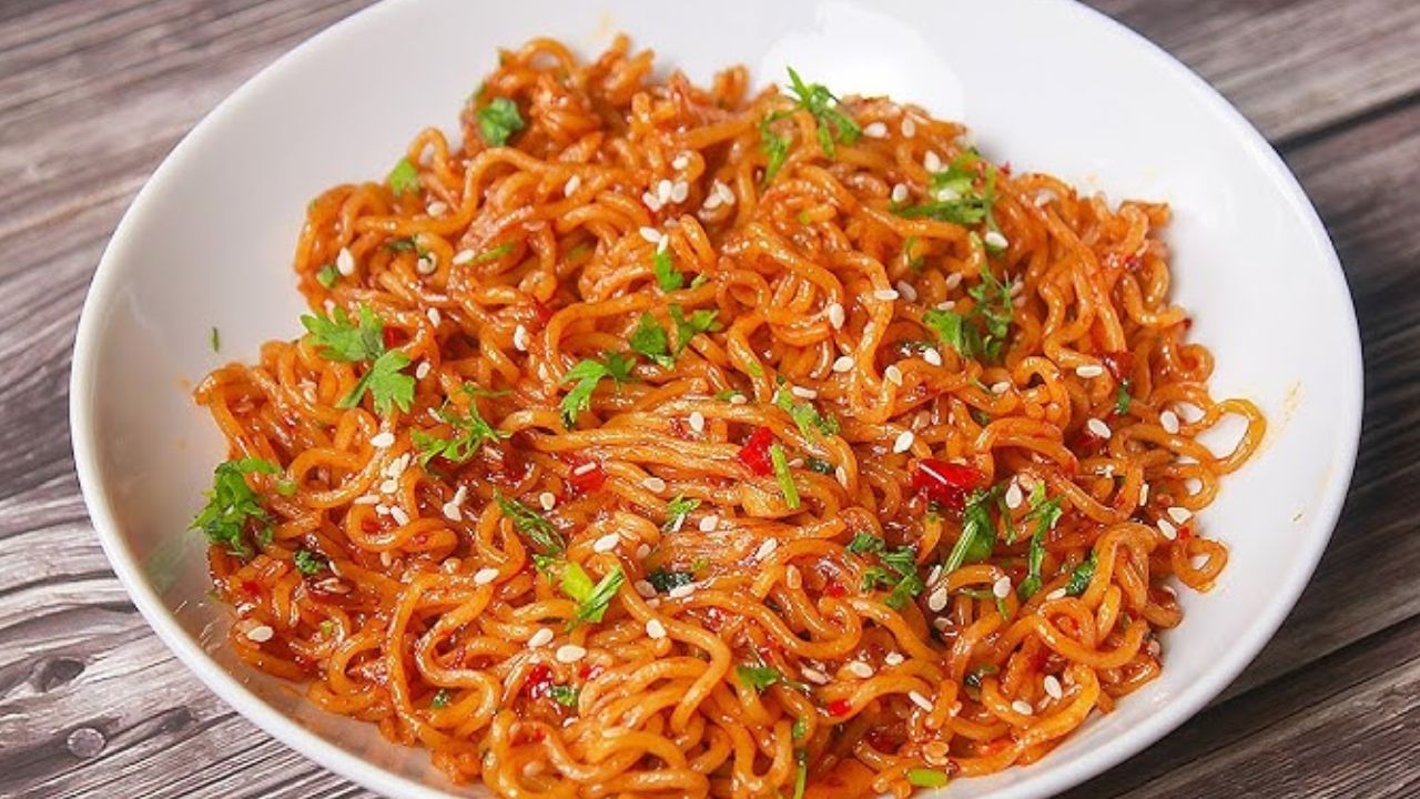 Chili Garlic Maggi Recipe