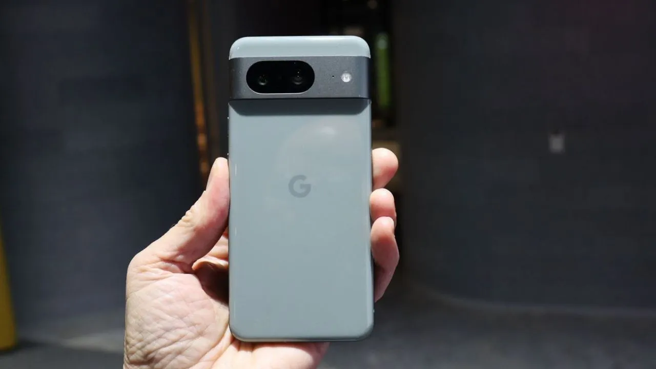 Google Pixel 8 Smartphone Come To Its Lowest