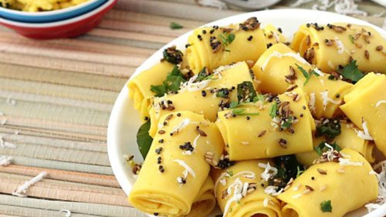 Gujarati Khandvi Recipe