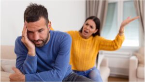 Habits Men Dislike in Relationships – 3 Things That Secretly Hurt Your Bond