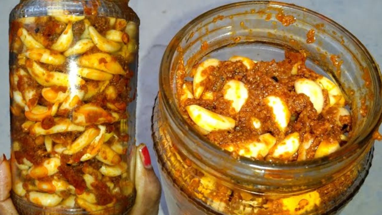 Lahsun Ka Achaar At Home