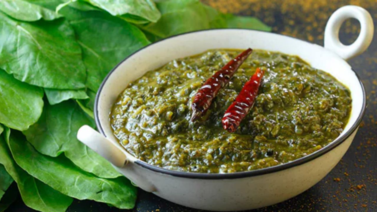 Lehsun Palak Saag Recipe
