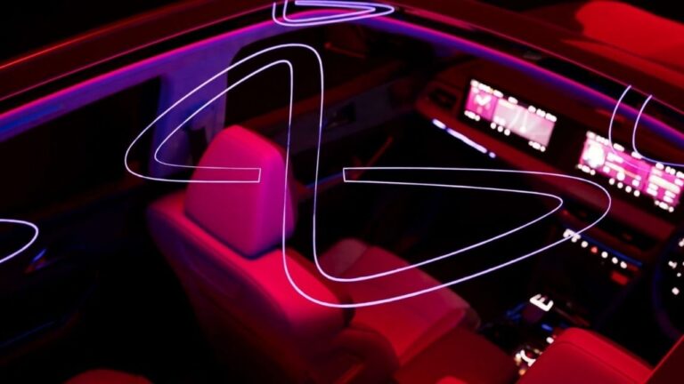 Mahindra XEV 9S Stunning Interior Reveal: Get Triple Screens, Luxury Features and Electric Power