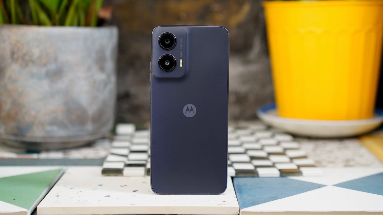 Motorola G35: Powerful budget 5G...